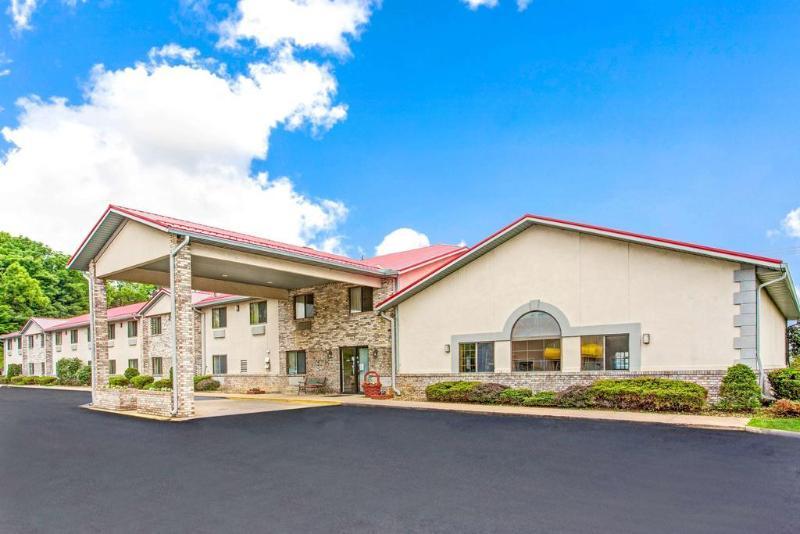 Super 8 By Wyndham Mount Vernon, Il Exterior photo
